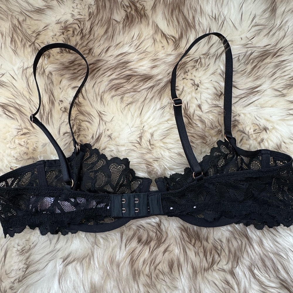NWOT SAVAGE X FENTY Black Lace Balconette Bra 36B - Picture 3 of 5